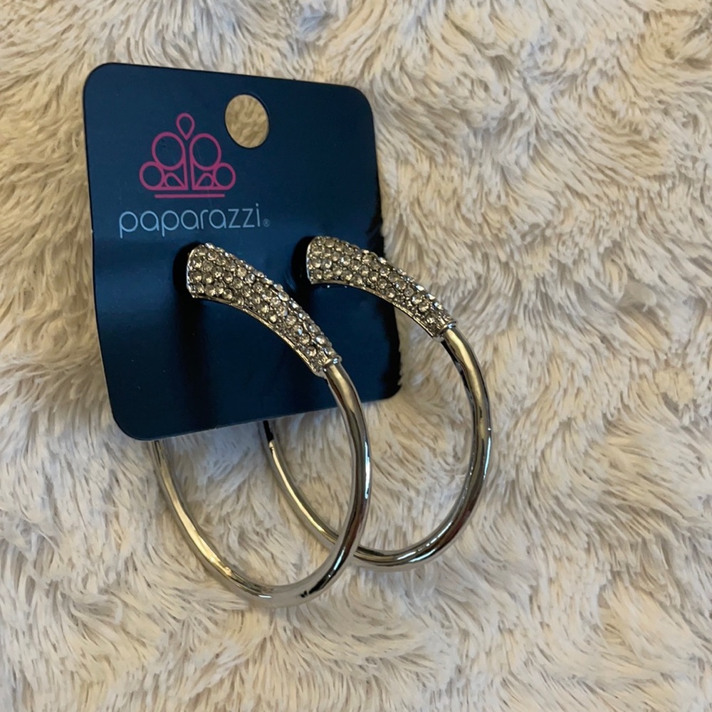 Paparazzi silver hoops